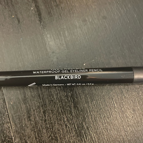 NWOT Laura Geller Inkredible Waterproof Gell Eyeliner Pencil - Picture 2 of 8